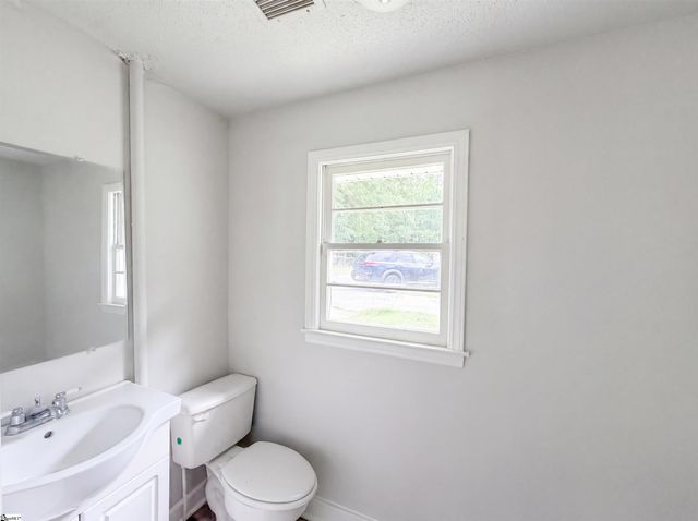 237 Geddis Road, Inman, SC 29349