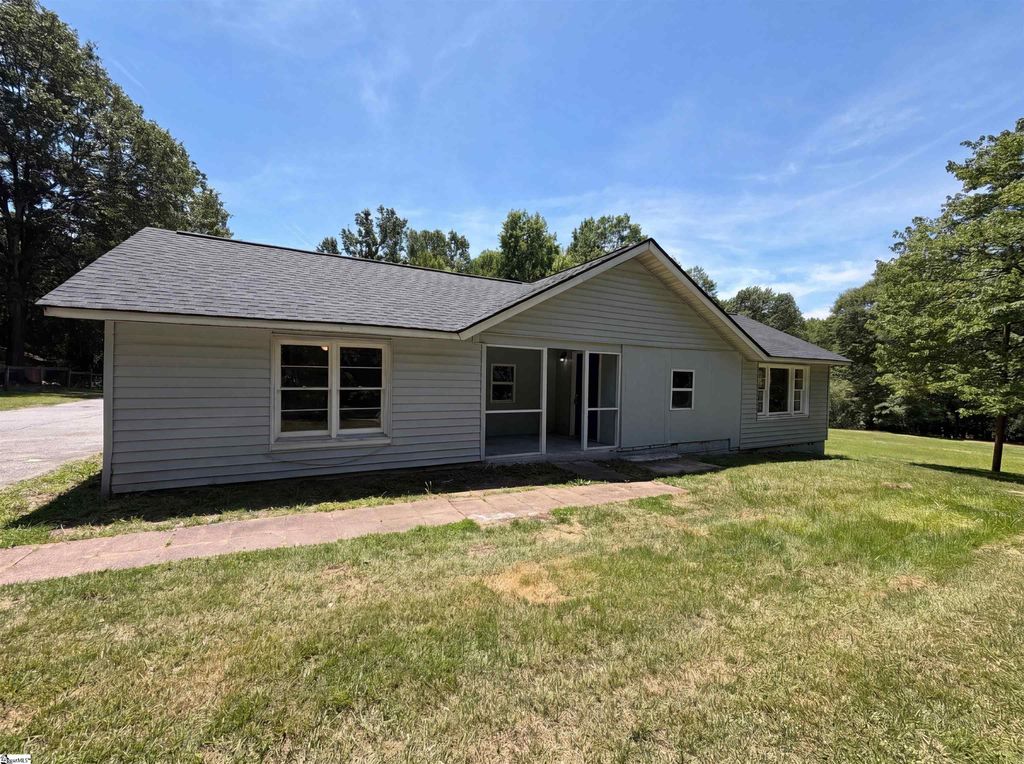 237 Geddis Road, Inman, SC 29349