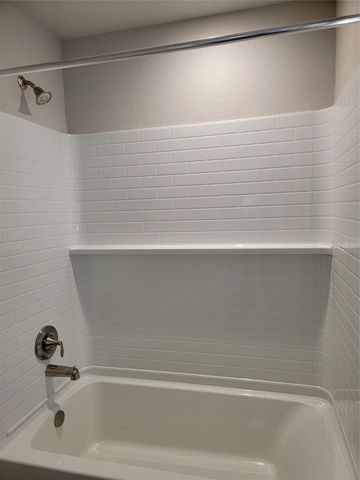 1211 Crestmont Street, Wharton, TX 77488