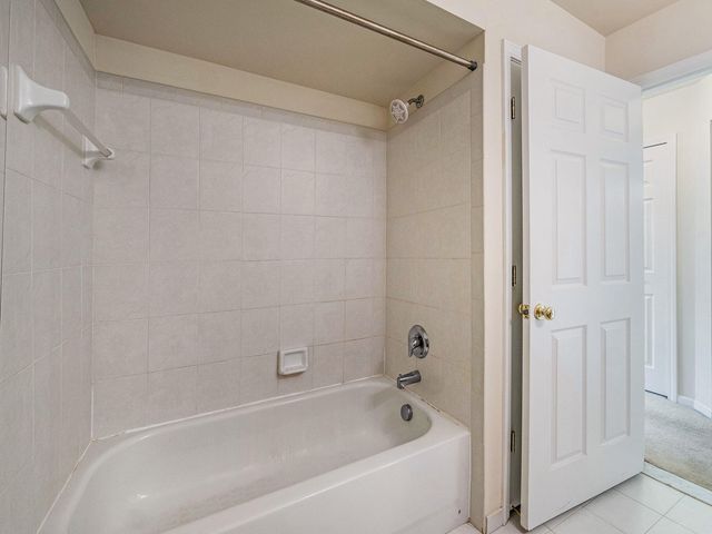 1112 Addington Lane, Pittsfield Charter Twp, MI 48108