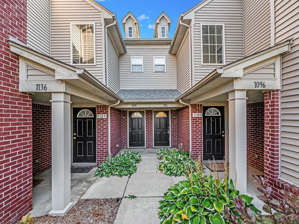 1112 Addington Lane, Pittsfield Charter Twp, MI 48108