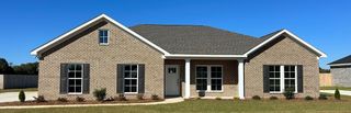 206 Cambridge Dr, Headland, AL 36345