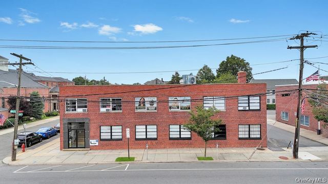 185 Willis Avenue 1, Mineola, NY 11501