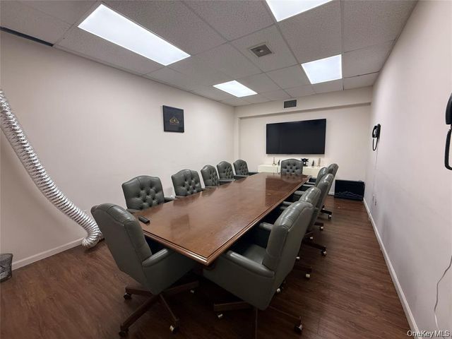 185 Willis Avenue 1, Mineola, NY 11501