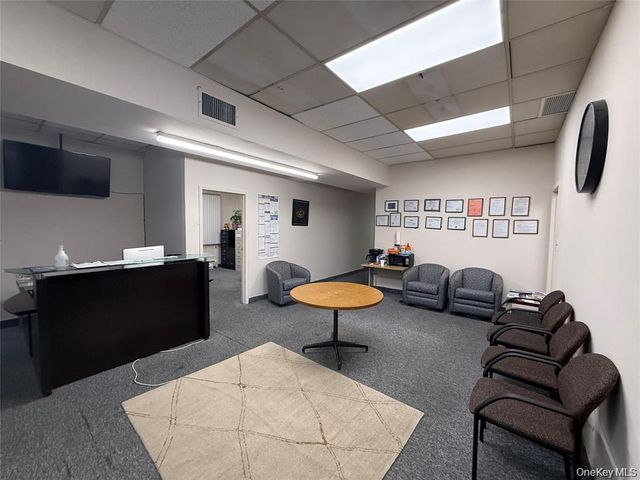 185 Willis Avenue 1, Mineola, NY 11501