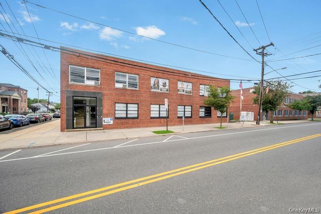 185 Willis Avenue 1, Mineola, NY 11501