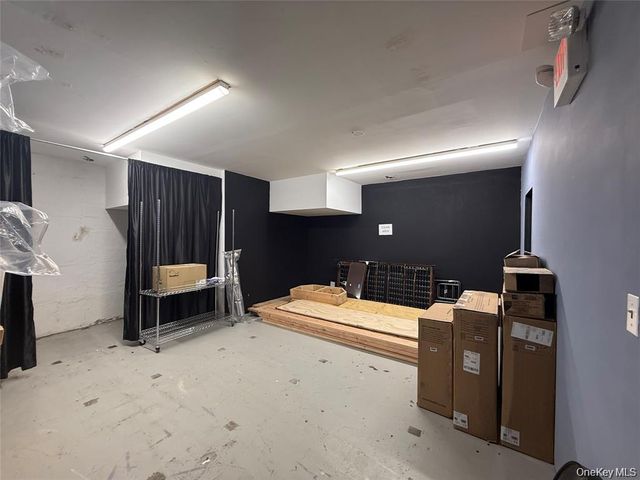 185 Willis Avenue 1, Mineola, NY 11501