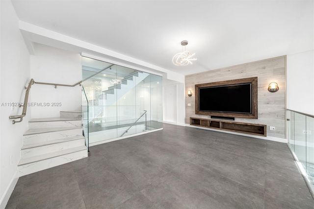 455 NE 39th St 202, Miami, FL 33137