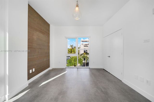 455 NE 39th St 202, Miami, FL 33137