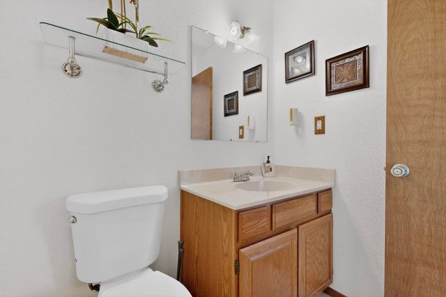 204 Wyoming Autumn Road NE, Rio Rancho, NM 87124