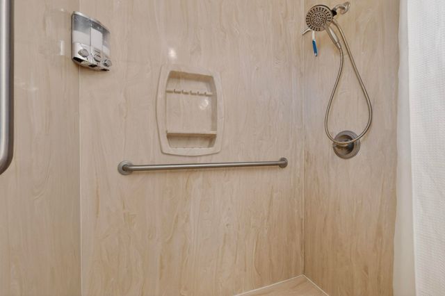 204 Wyoming Autumn Road NE, Rio Rancho, NM 87124