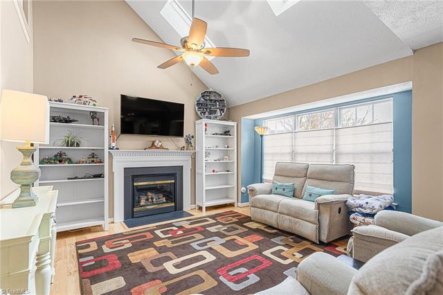 1125 Birch Hill Drive, Kernersville, NC 27284