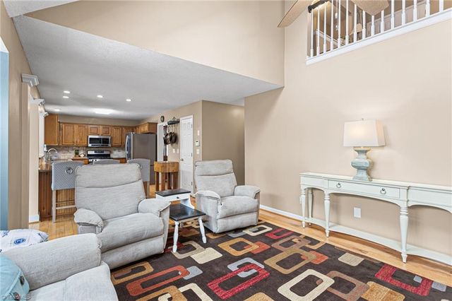 1125 Birch Hill Drive, Kernersville, NC 27284