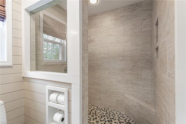 1125 Birch Hill Drive, Kernersville, NC 27284