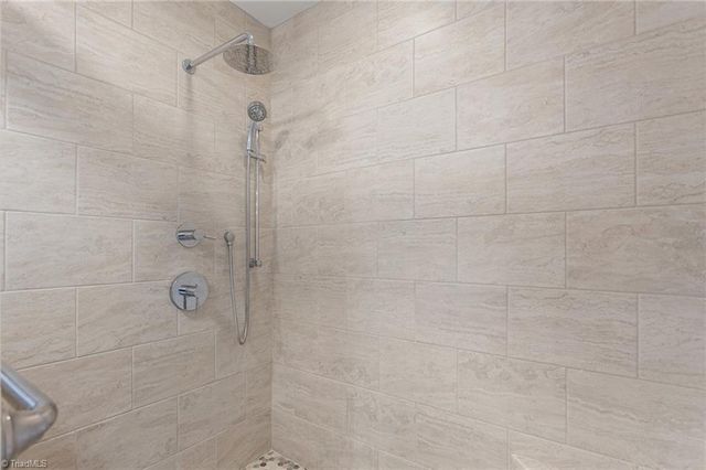 1125 Birch Hill Drive, Kernersville, NC 27284