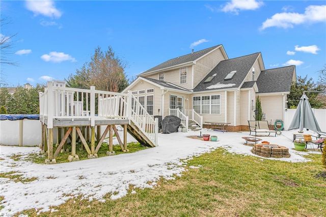 1125 Birch Hill Drive, Kernersville, NC 27284