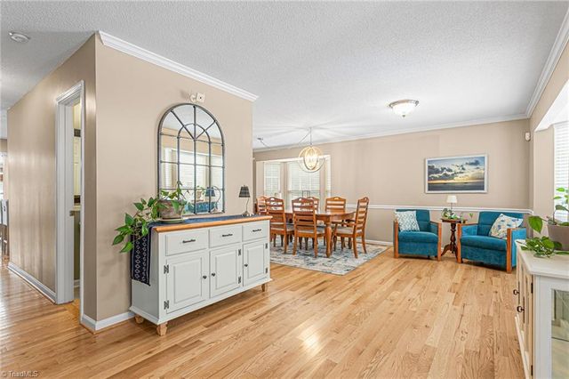 1125 Birch Hill Drive, Kernersville, NC 27284