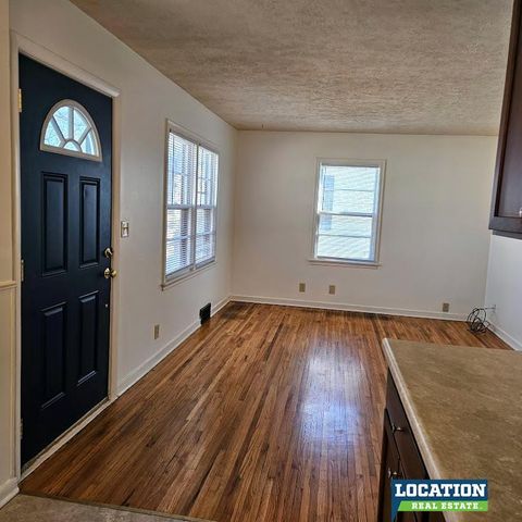 4317 D Street, Lincoln, NE 68510