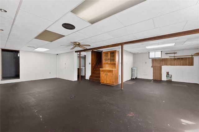 422 Buckeye St, Hempfield Twp, PA 15601