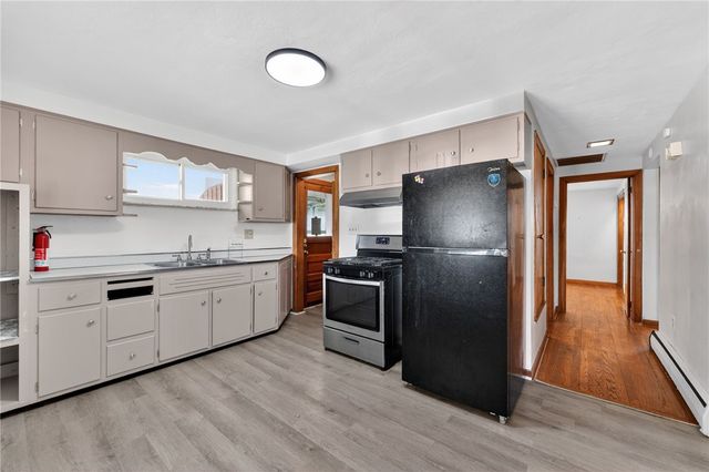 422 Buckeye St, Hempfield Twp, PA 15601