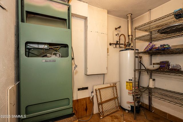 904 3rd Street, Tularosa, NM 88352