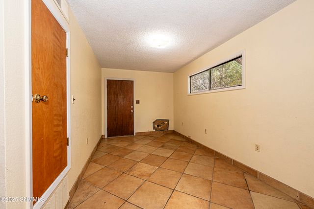 904 3rd Street, Tularosa, NM 88352