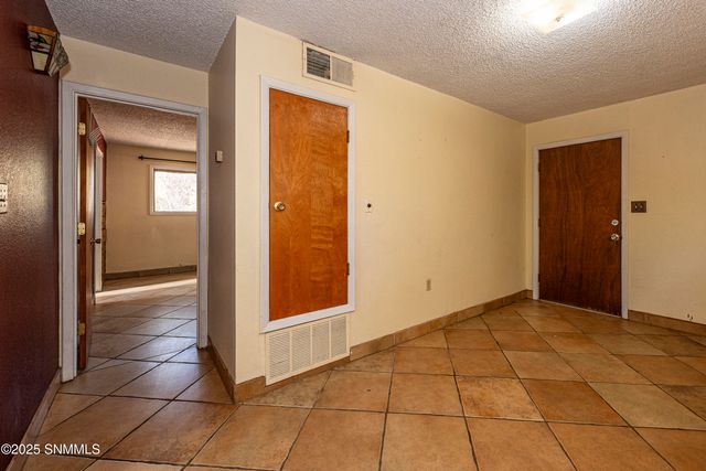 904 3rd Street, Tularosa, NM 88352