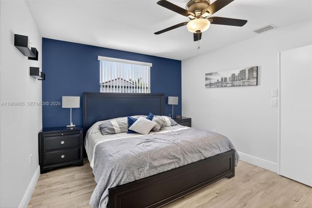 1245 NW 125th Ter, Sunrise, FL 33323