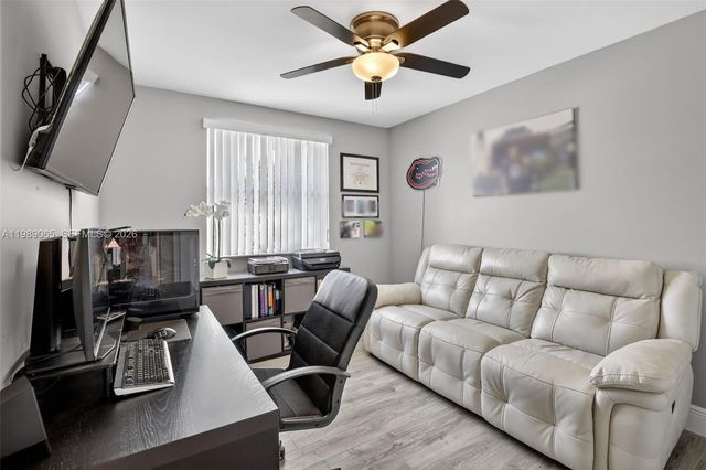 1245 NW 125th Ter, Sunrise, FL 33323