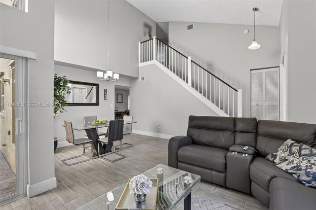 1245 NW 125th Ter, Sunrise, FL 33323