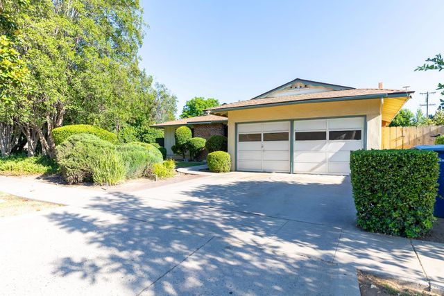 4036 E Gettysburg Avenue, Fresno, CA 93726