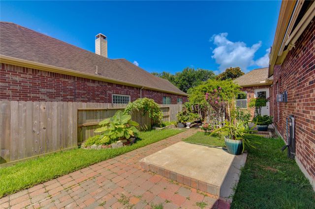 11422 Carson Field Lane, Cypress, TX 77433