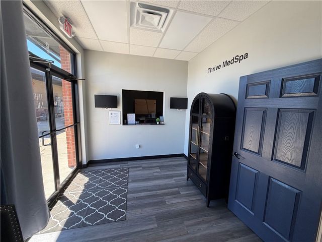 2502 SW 14th Street Suite 8, Bentonville, AR 72712