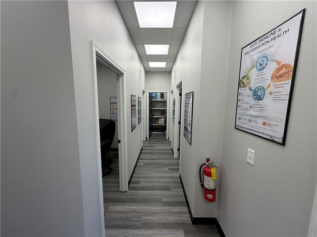 2502 SW 14th Street Suite 8, Bentonville, AR 72712