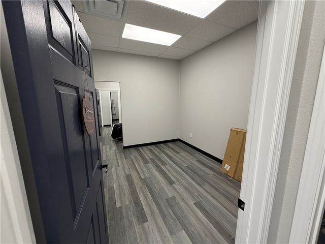 2502 SW 14th Street Suite 8, Bentonville, AR 72712