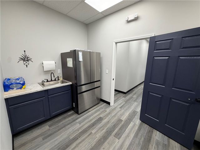 2502 SW 14th Street Suite 8, Bentonville, AR 72712