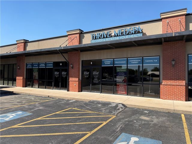 2502 SW 14th Street Suite 8, Bentonville, AR 72712