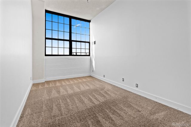 6533 E Jefferson Avenue 604RT, Detroit, MI 48207
