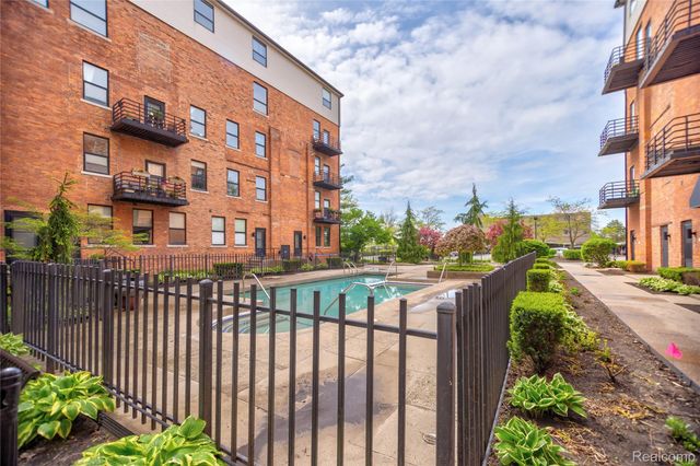 6533 E Jefferson Avenue 604RT, Detroit, MI 48207