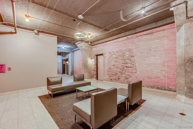 6533 E Jefferson Avenue 604RT, Detroit, MI 48207