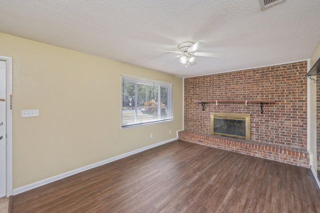 611 Lang Road, Fort Walton Beach, FL 32547