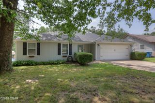 2208 N Turk Avenue, Joplin, MO 64801