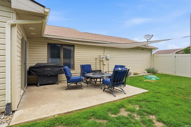 1919 Mill Stream Drive, Huntertown, IN 46748