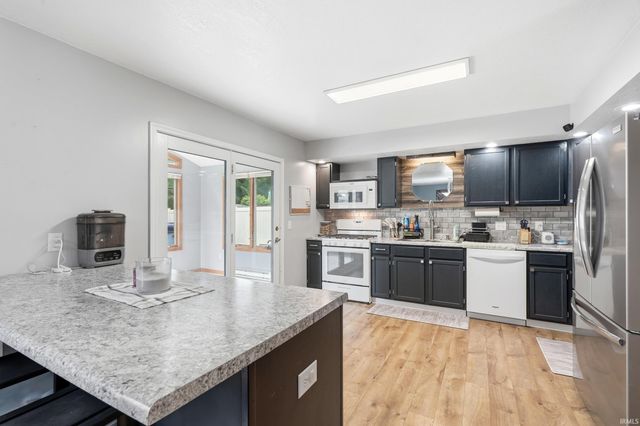 1919 Mill Stream Drive, Huntertown, IN 46748