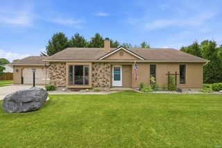 1919 Mill Stream Drive, Huntertown, IN 46748