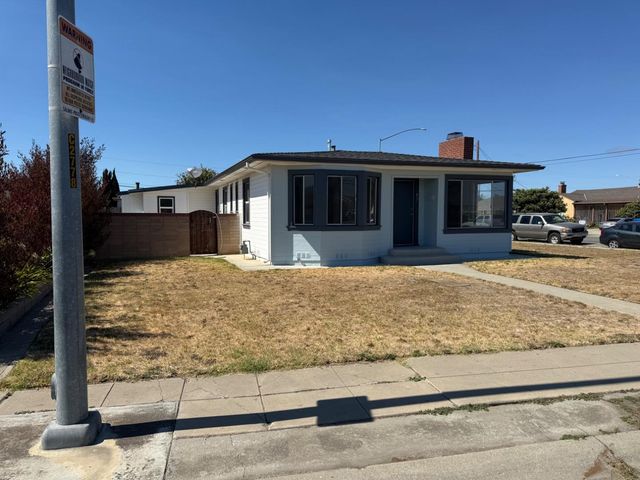 85 Paloma Avenue, Salinas, CA 93905