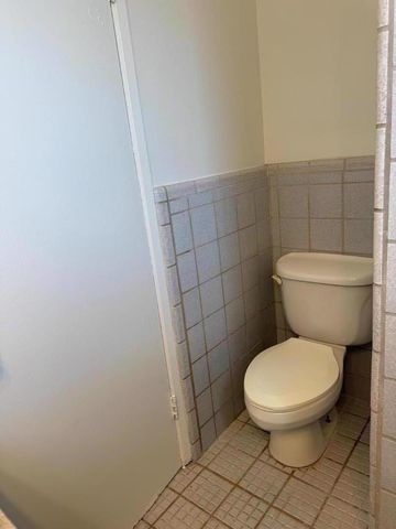 85 Paloma Avenue, Salinas, CA 93905