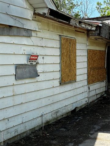 1422 Knickerbocker Avenue, Flint, MI 48505