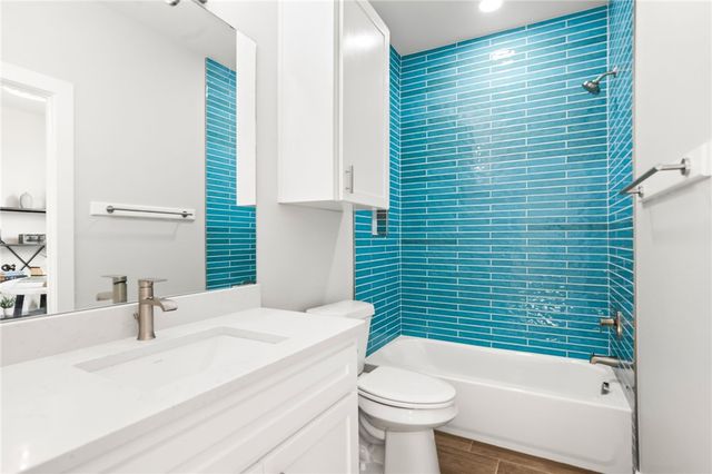 603 E Avenue G 404, Port Aransas, TX 78373