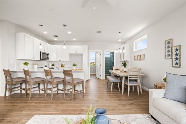 603 E Avenue G 404, Port Aransas, TX 78373